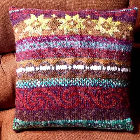 Knitting-MarceaReid-Pillow.webp